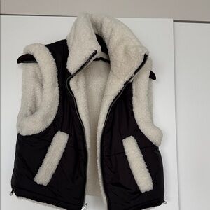 Apparis Black Vest with Cream Fleece